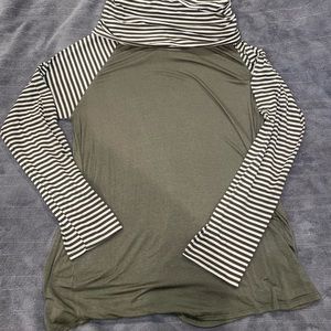 Army green and white striped tee
